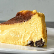 Rum-soaked raisin Basque Cake 朗姆酒提子巴斯克
